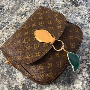 S O L D ‼️ Hand Painted Saint Cloud MM 🖤